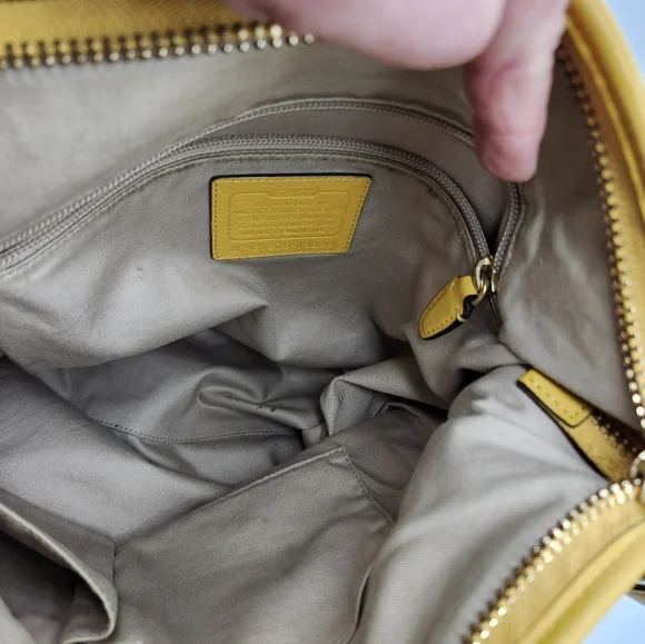 Coach Mustard 19889 Leather Legacy Duffle Shoulder Bag - Picture 12 of 12